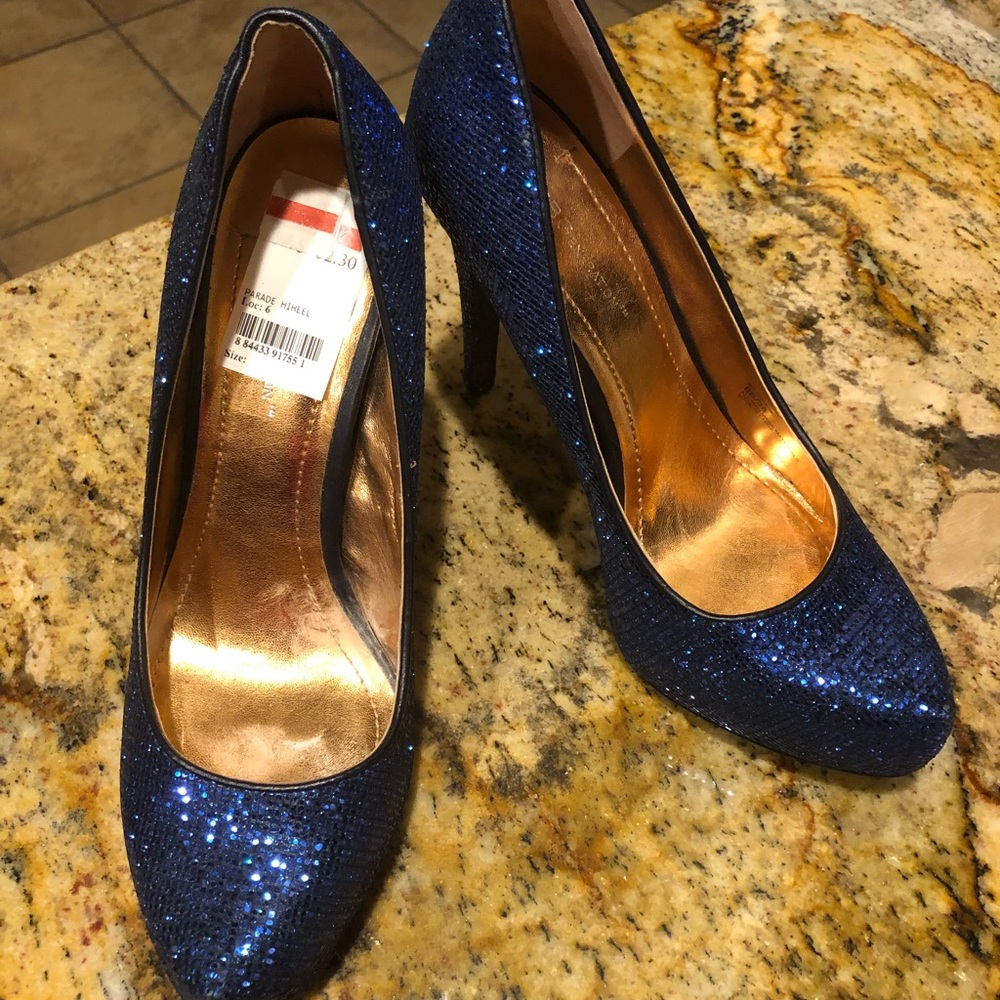BCBG Royal Blue Pumps